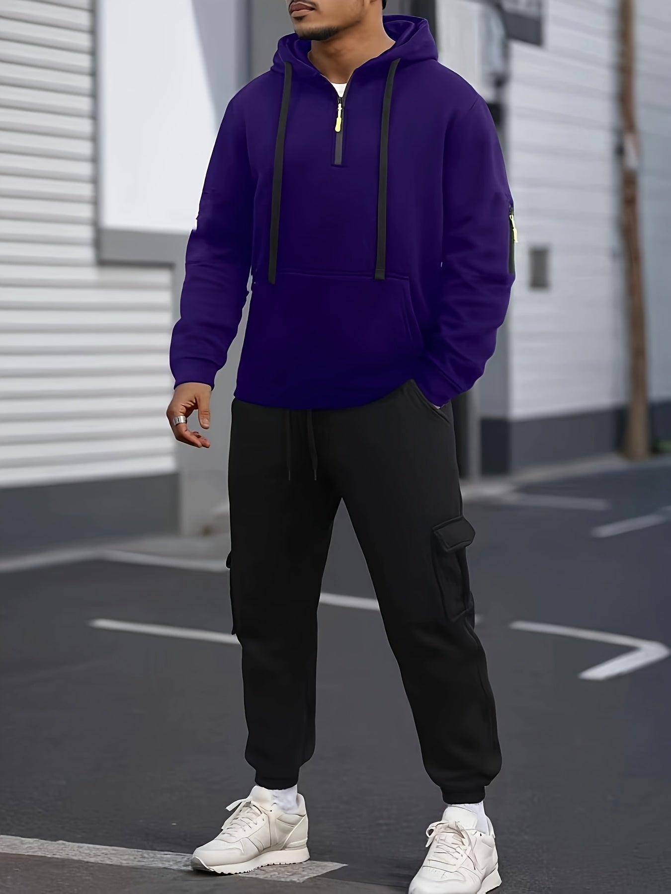 Cesario – Men’s Half-Zip Hooded Pullover