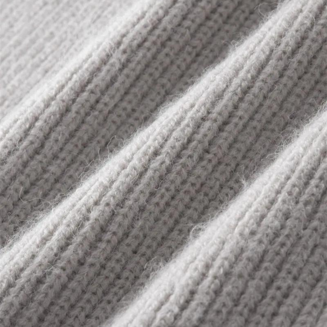 Giorgio – Minimalist Zip-Up Cardigan